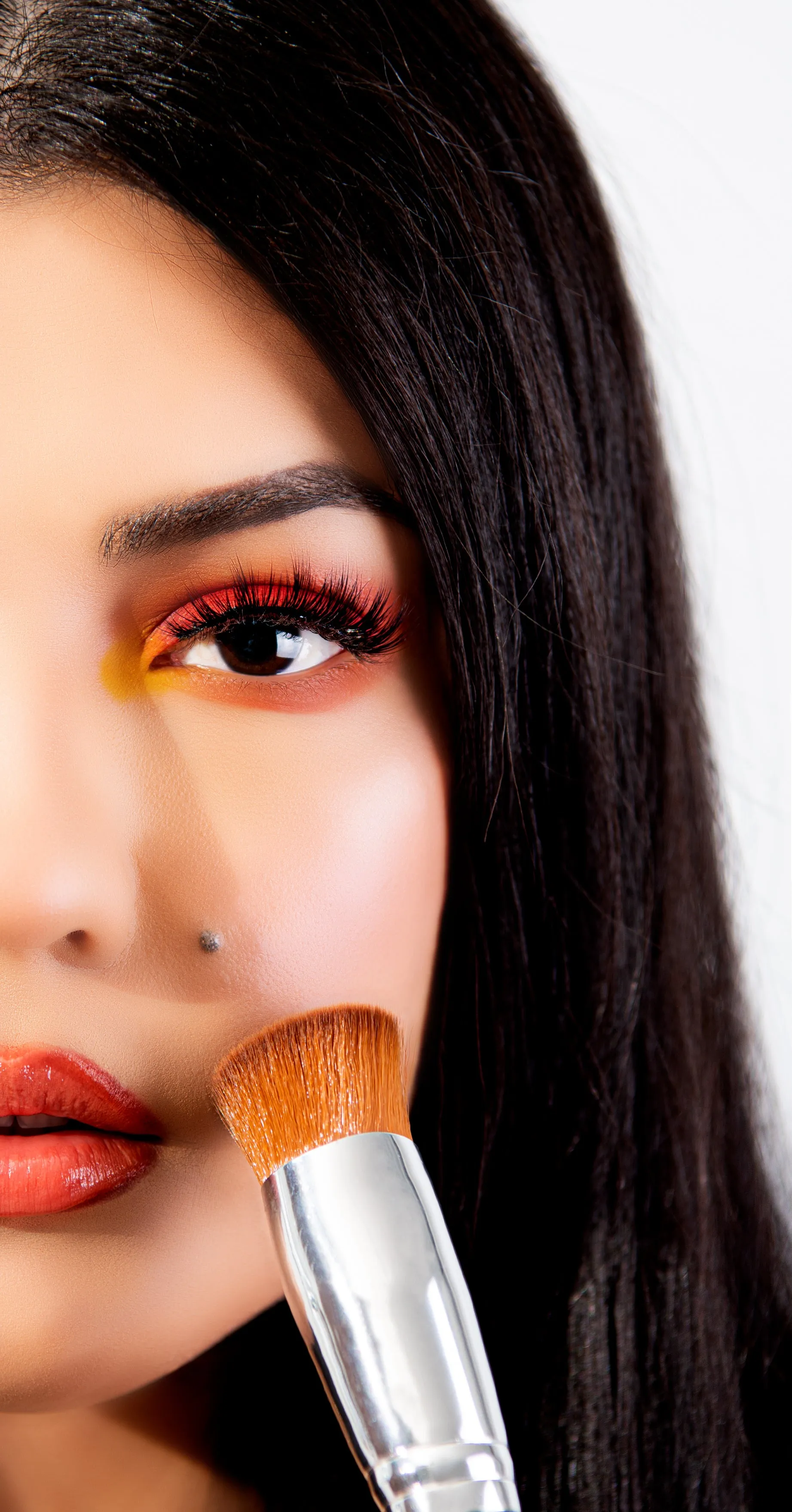 Pro Liquid Foundation Brush B209